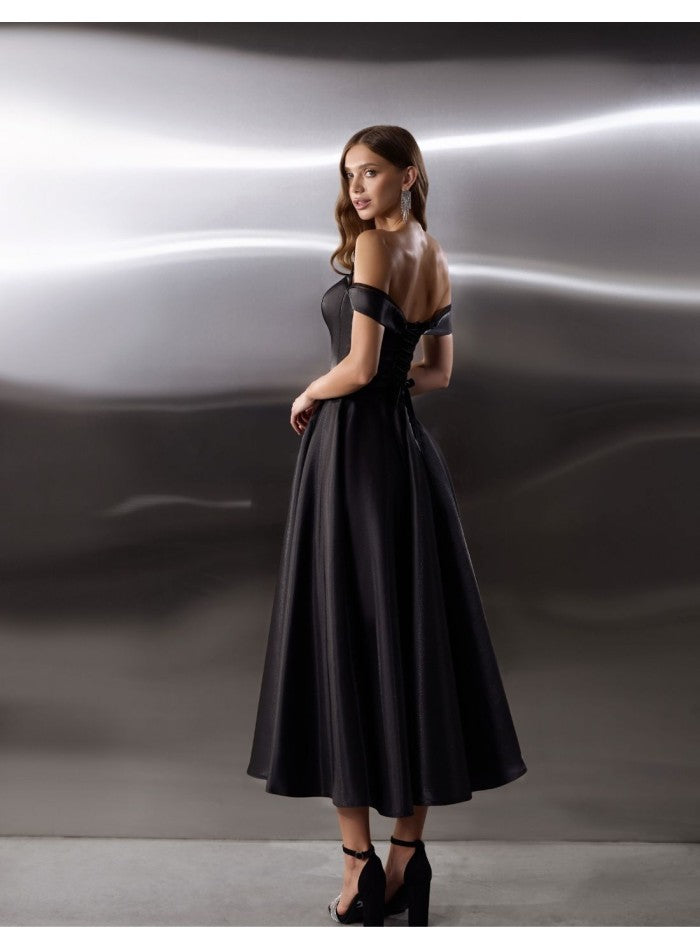 Vestido midi de fiesta en raso con escote palabra de honor y manga bandeau